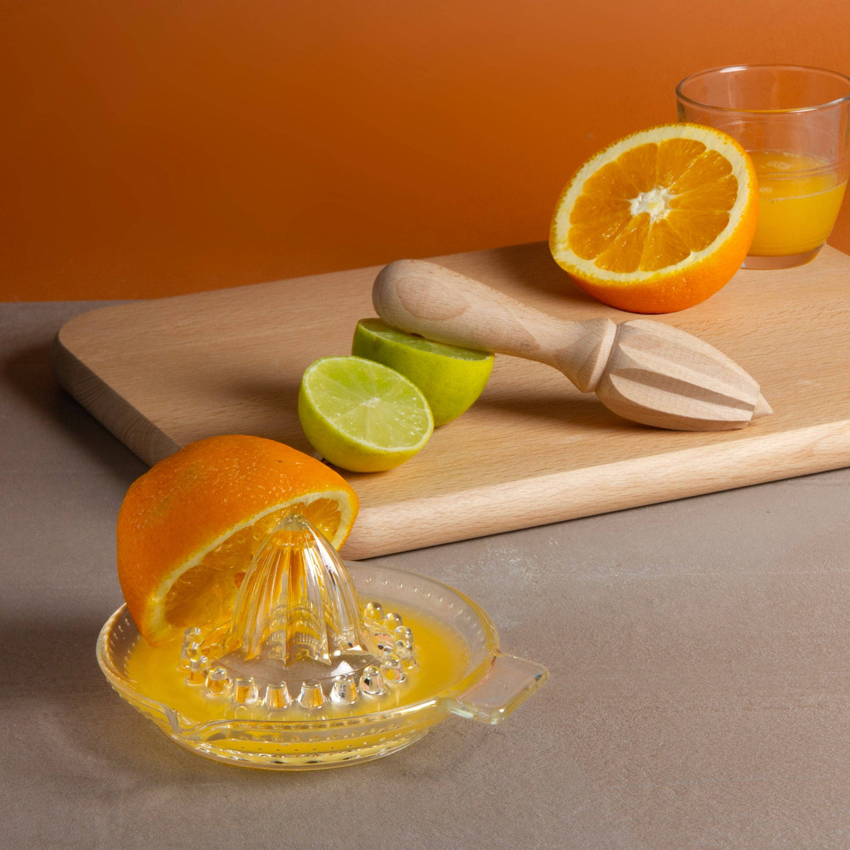 Citrus Press Juicer in Beechwood