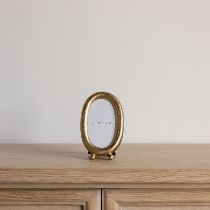 Brushed Brass Photo Frame: Oval