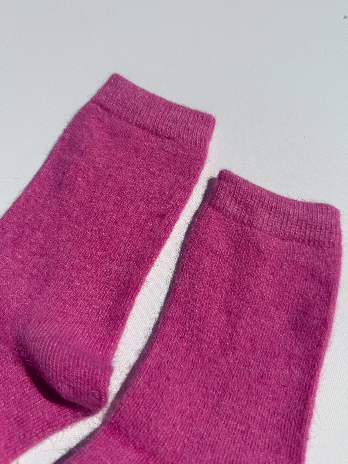 FLUFFY ANGORA SOCKS : Pink ruby