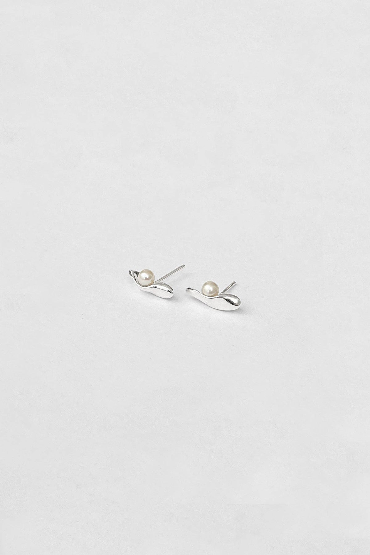 Hidden Stud: Sterling Silver