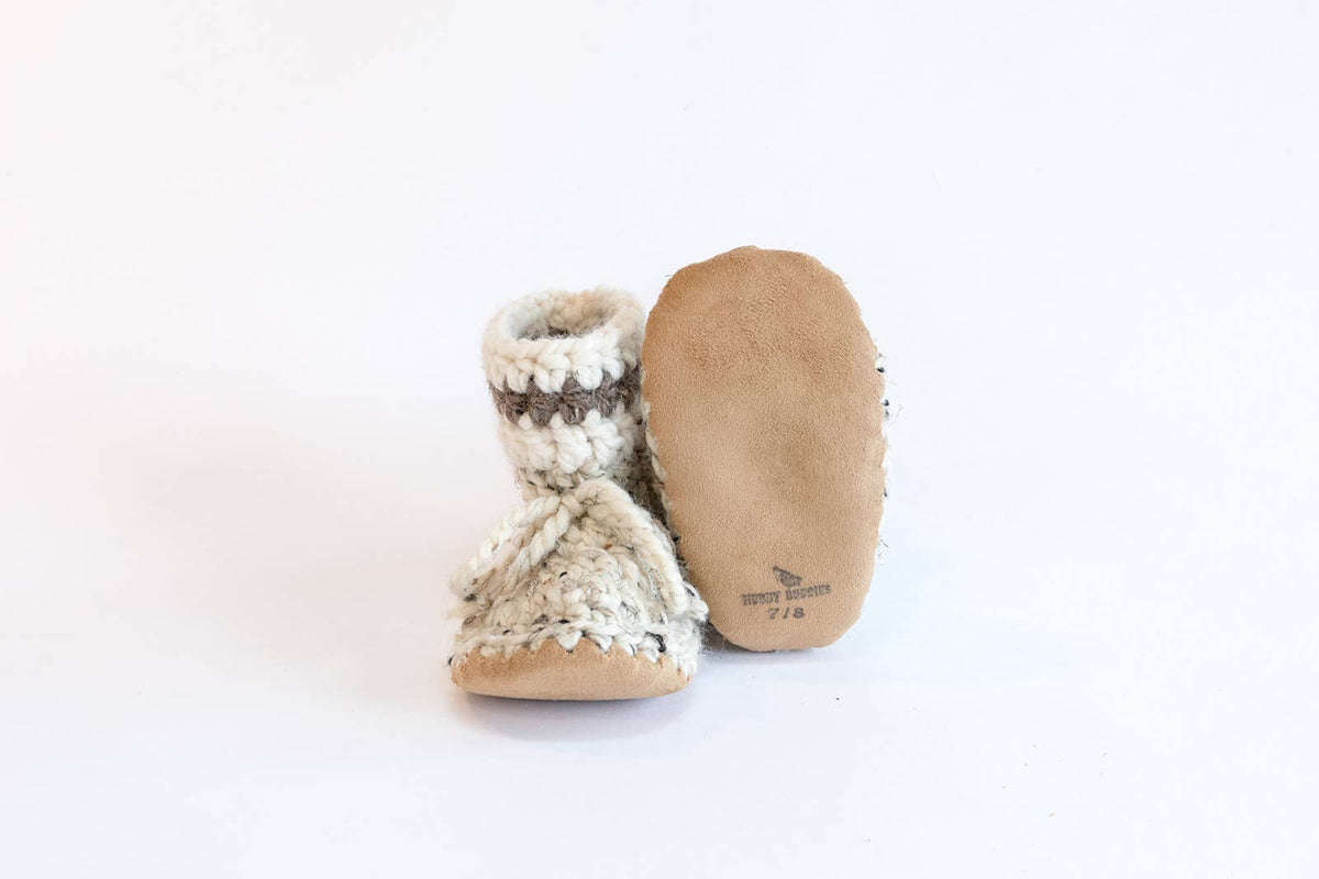 Brown Owl wool booties: 5/6(1-2 Yr)