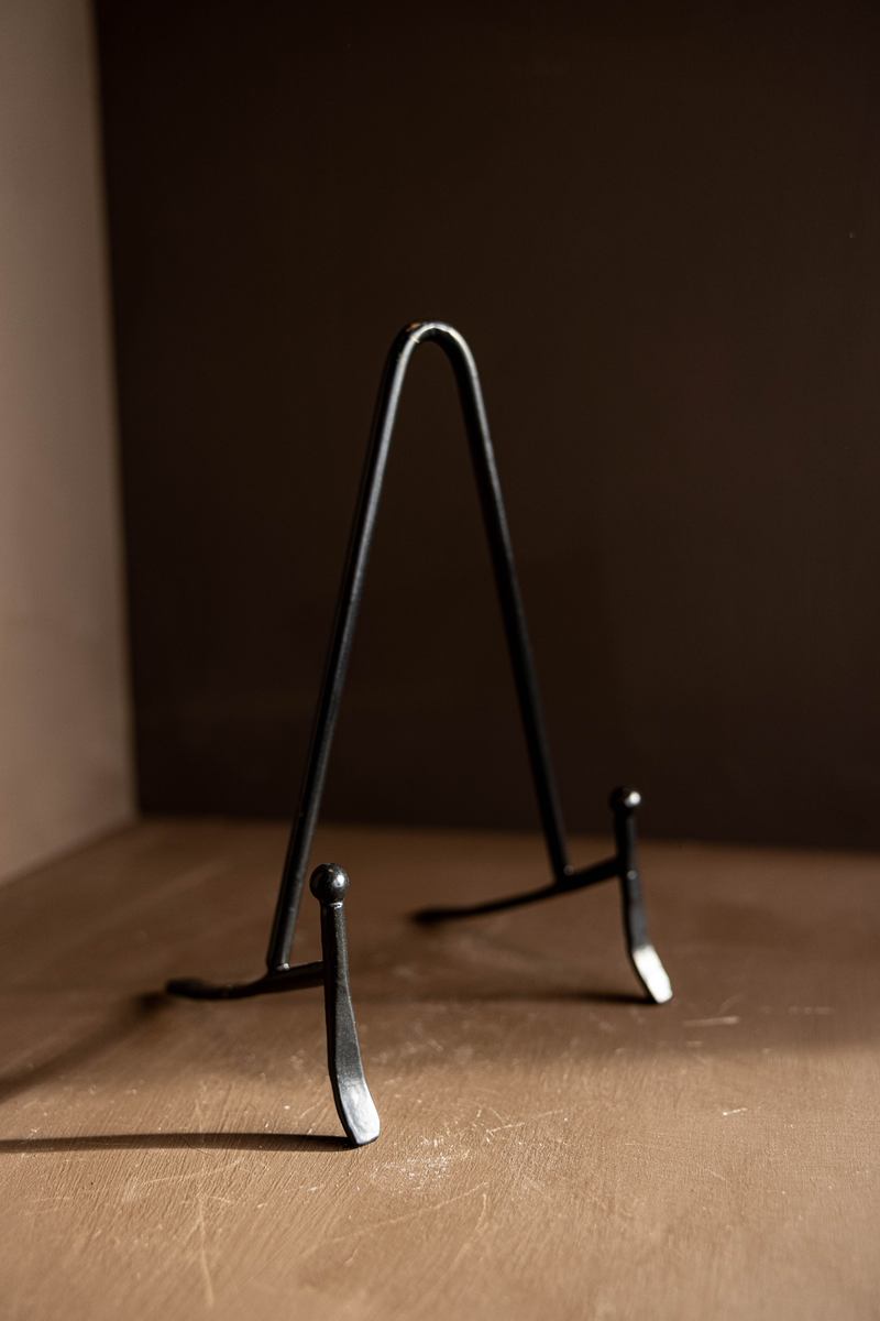Iron Tabletop Easel