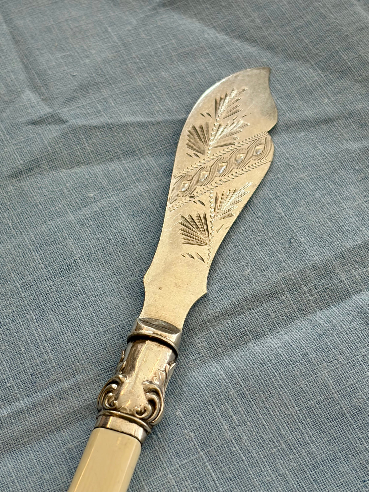 Heirloom Cake Knife