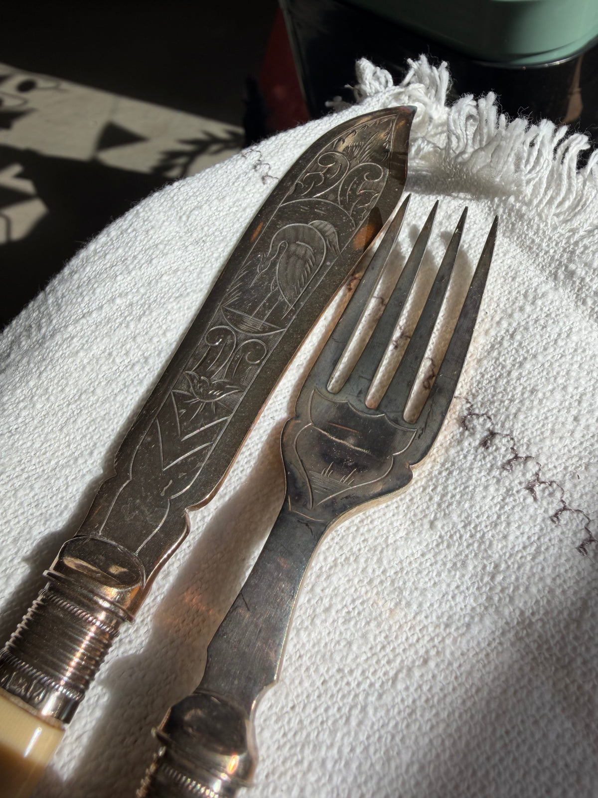 Heirloom Set of Forks + Knives - Birds & Foliage