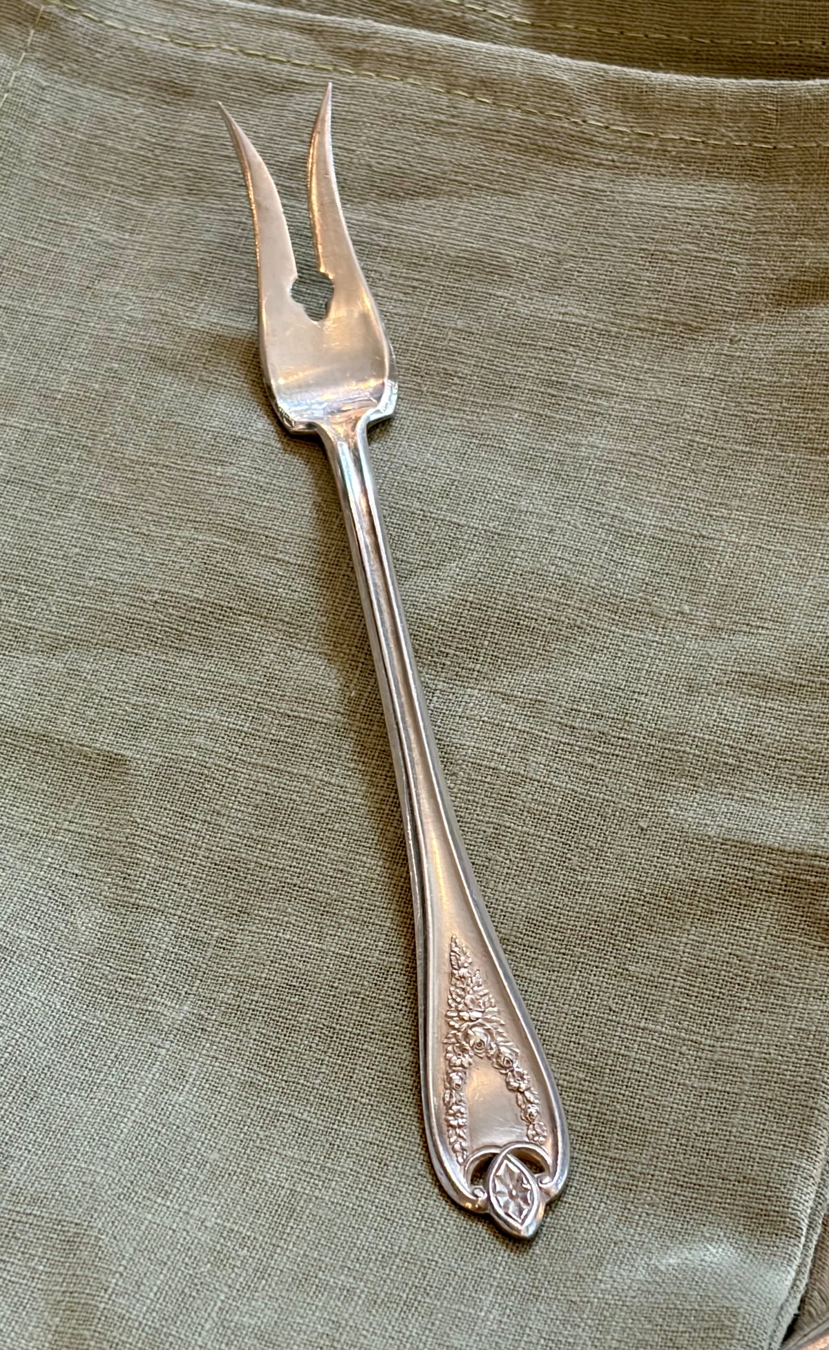 Heirloom Fish Fork - Trident Shape
