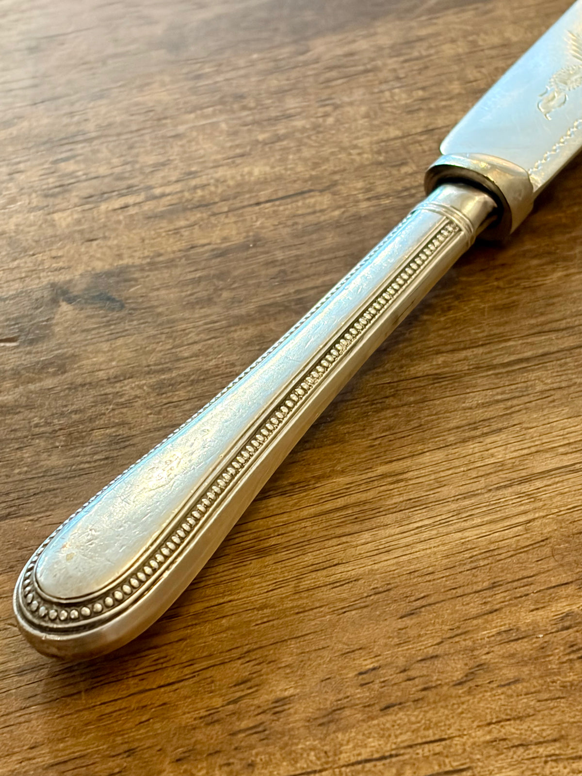 Heirloom Cake Knife - Leafy Blade