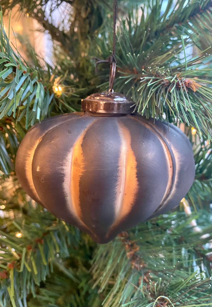 Gold Stella Ornament