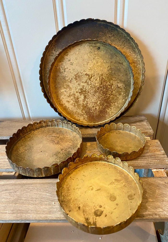 Nested Set of 5 Round Trays