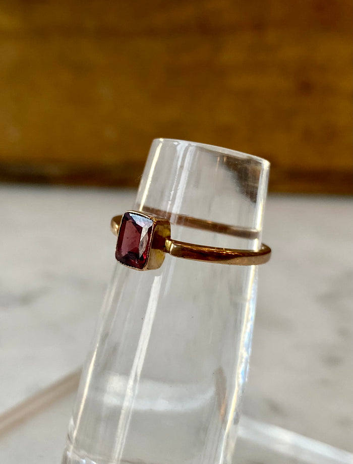 Heirloom Garnet Ring