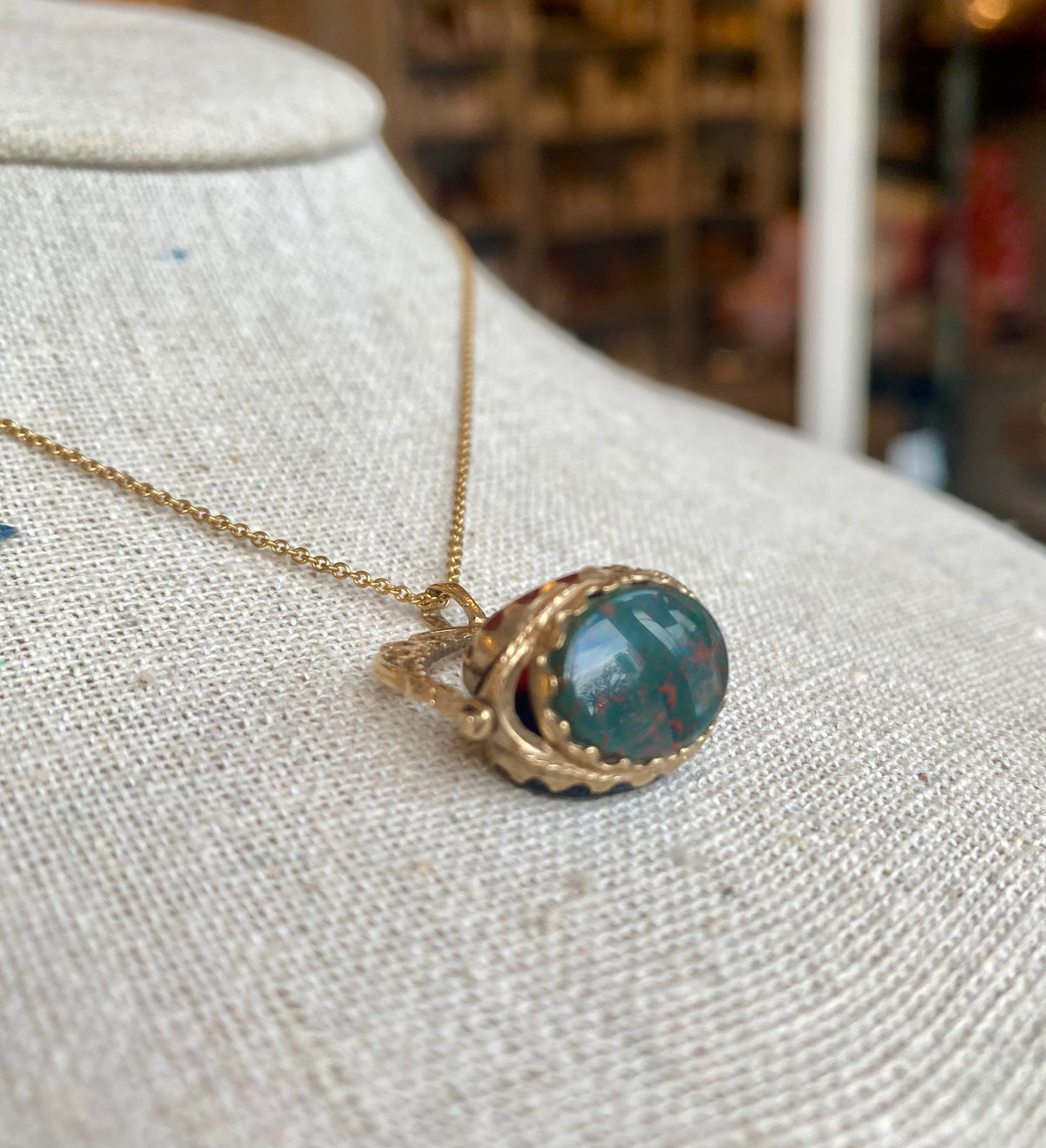 Heirloom Tri-Stone Spinner, Large