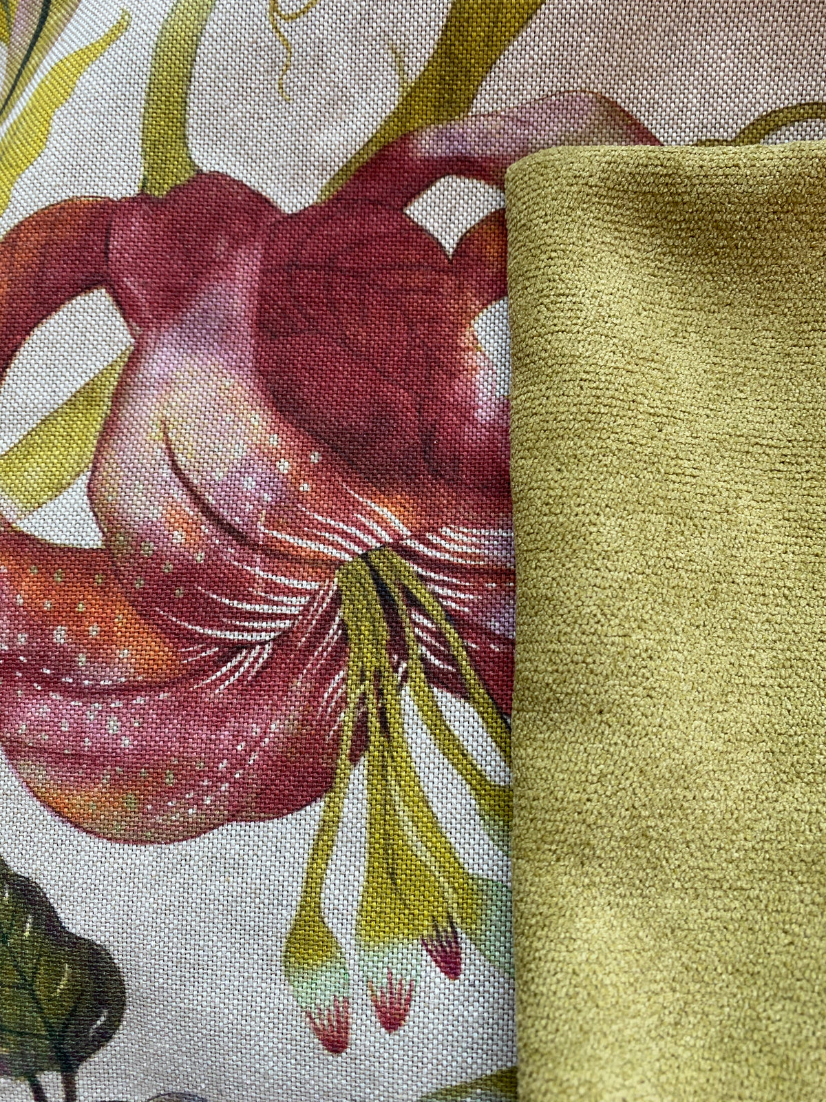 Lily Green Lumbar Pillow Cover