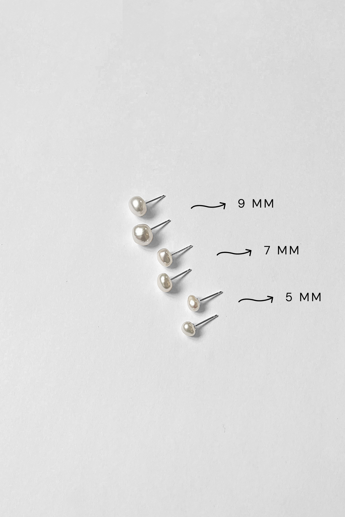 Keshi Pearl Studs: 7mm