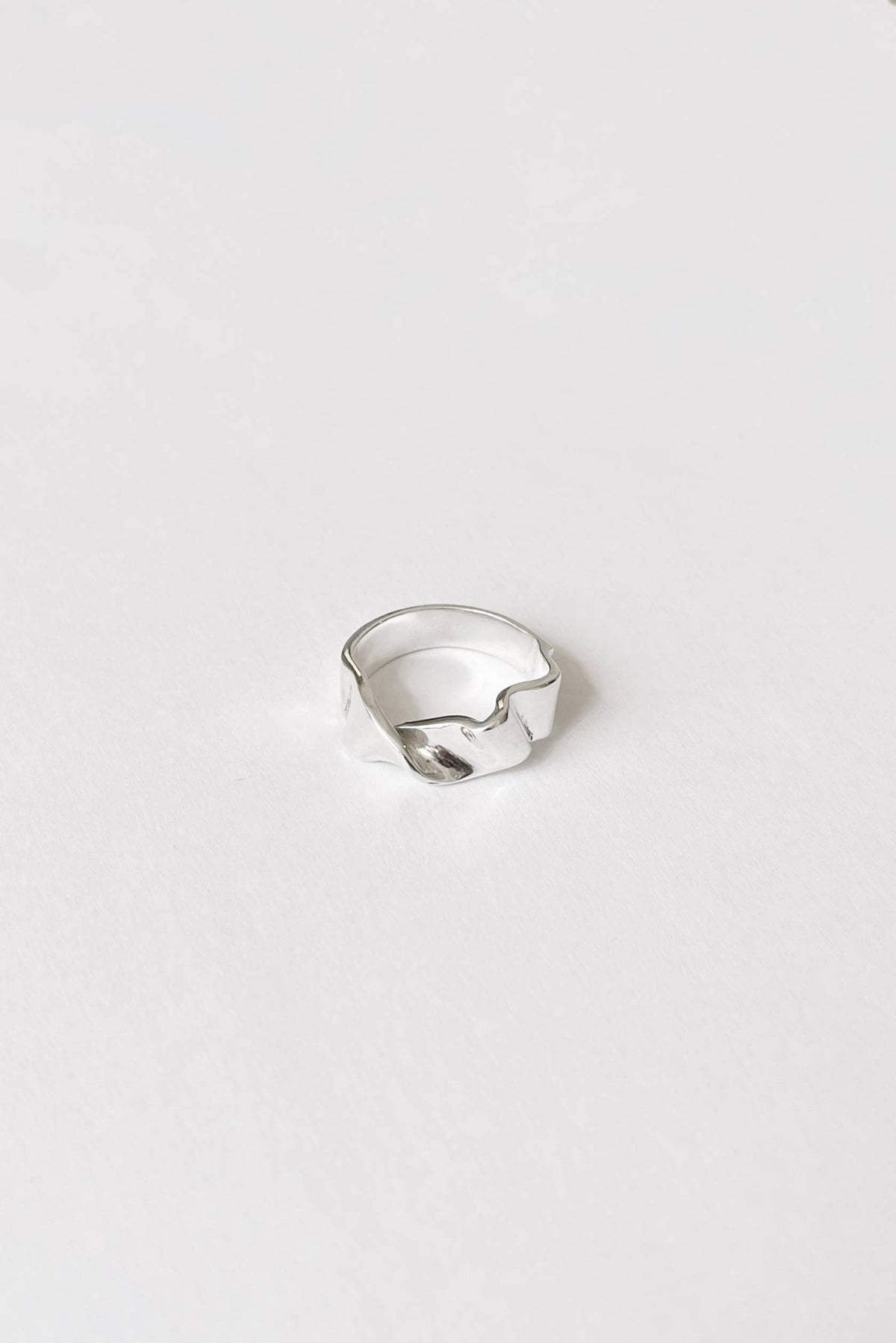 Juliette Ring: Sterling Silver / 6