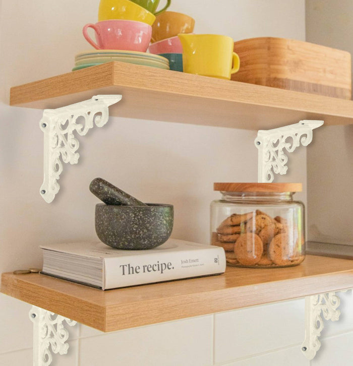 Small Victorian Shelf Bracket: White